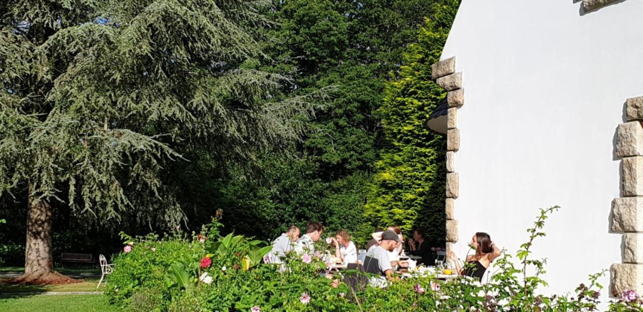 Crown Roads Bed & Breakfast Le Faouët Dış mekan fotoğraf