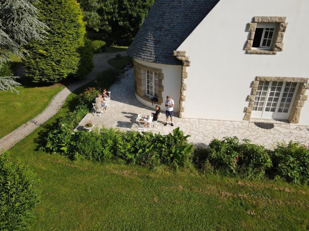 Crown Roads Bed & Breakfast Le Faouët Dış mekan fotoğraf
